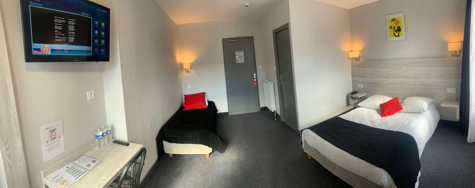 Campanile Grenoble Centre Gare Hotel Exterior foto